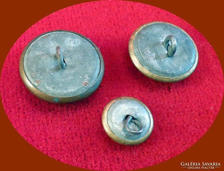 Rákosi era military uniform buttons. 3 pcs. N39