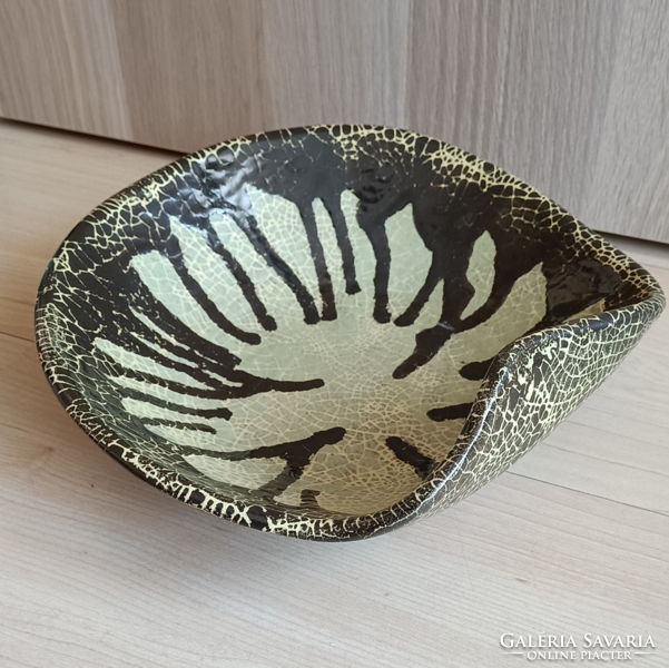 Retro Pesthidegkút ceramic bowl designed by Ildiko Várdeák