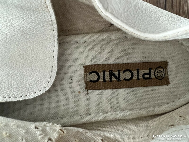 Picnic 43-as fehér nyári férfi cipő bőrcipő