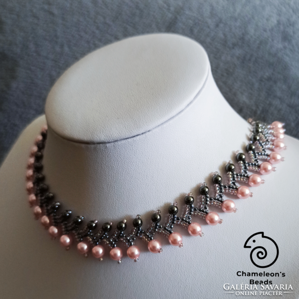 "Rose and Grey Elegance Beading Necklace" rózsaszín-szürke gyöngyfűzött nyakék