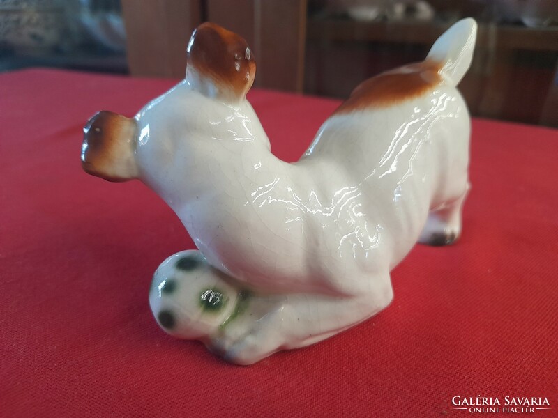 Alt Német,Germany Sitzendorf  Pöttyös Labdával Játszó Porcelán Beagle Kutya Figura.