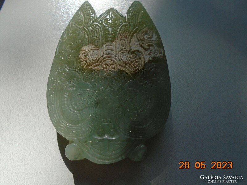Kínai jade faragott szobor, talizmán, amulett