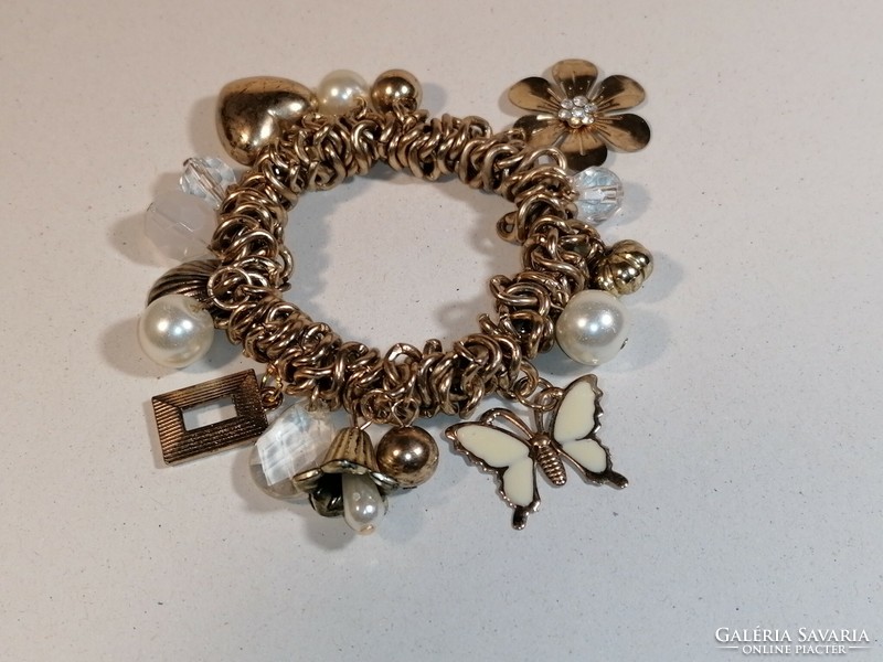 Bracelet with charms (988)