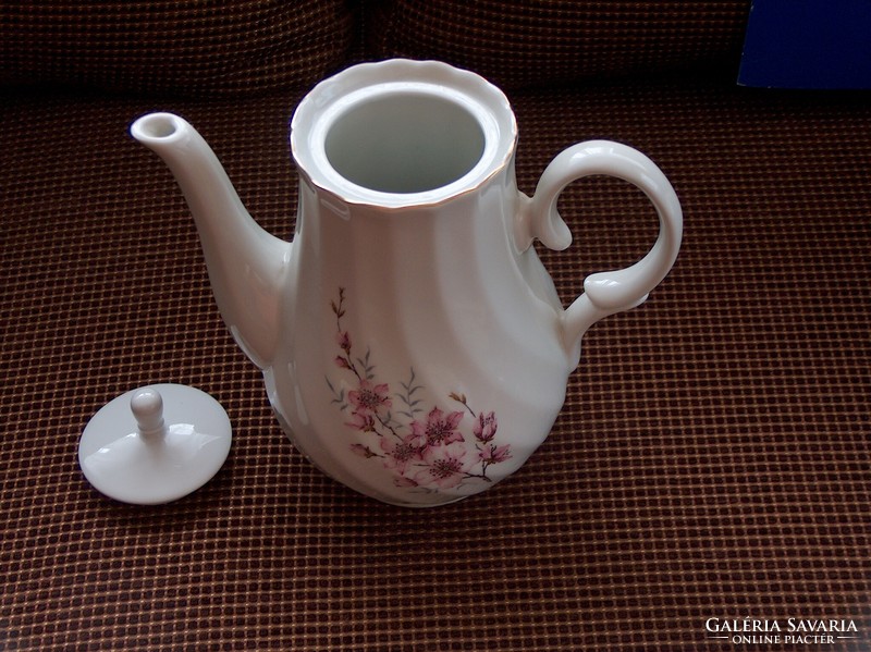 Szép formájú porcelán tea/kávé kiöntő