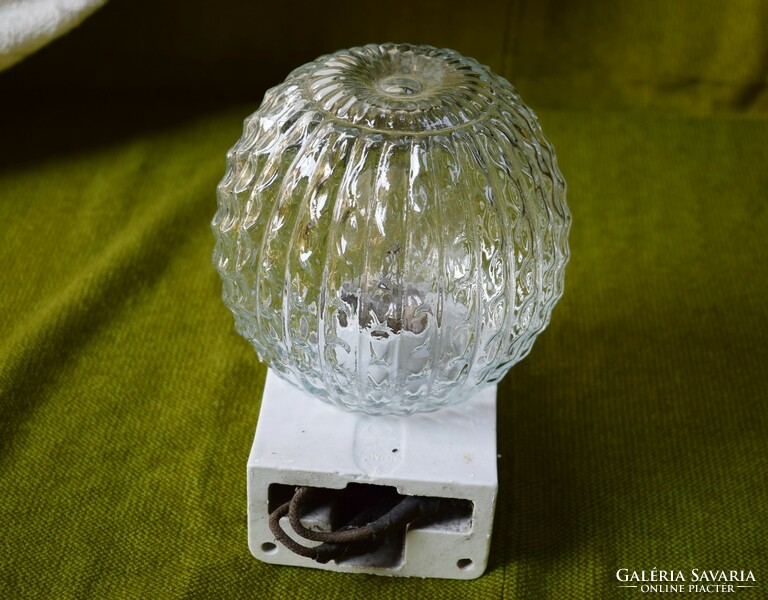 Fali lámpa retro gömb búra , porcelán lámpatest EKA , 17 x 19 x 15cm