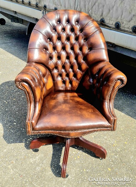 A692 chesterfield boss leather swivel chair, desk chair