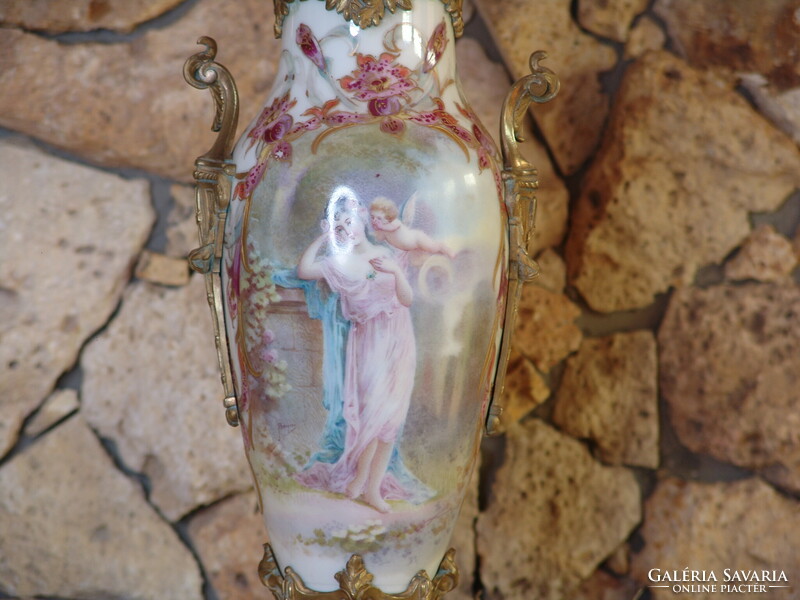 The special Sevres petroleum lamp shown in the picture is for sale