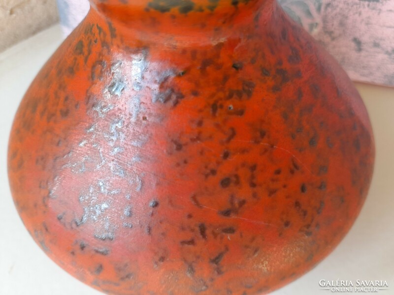 Retro pond head vase