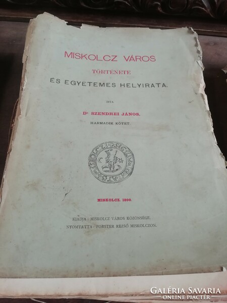 The history of the city of Miskolcz by János Széndrei, rarities