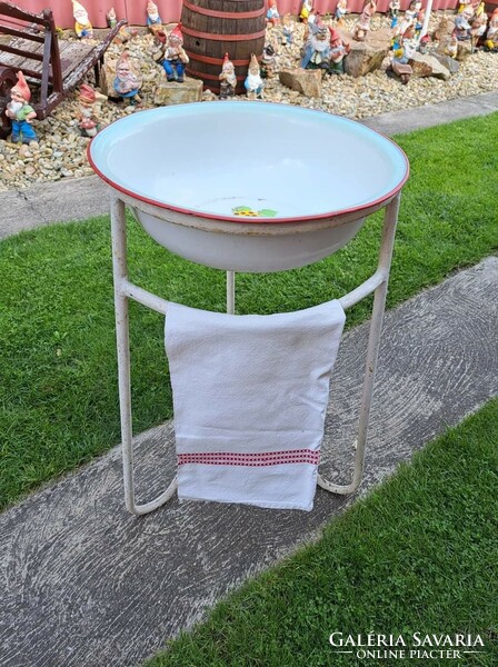 Metal washstand set, washstand, enamel washstand, strawberry towel, soap holder, dishwashing liquid, rustic