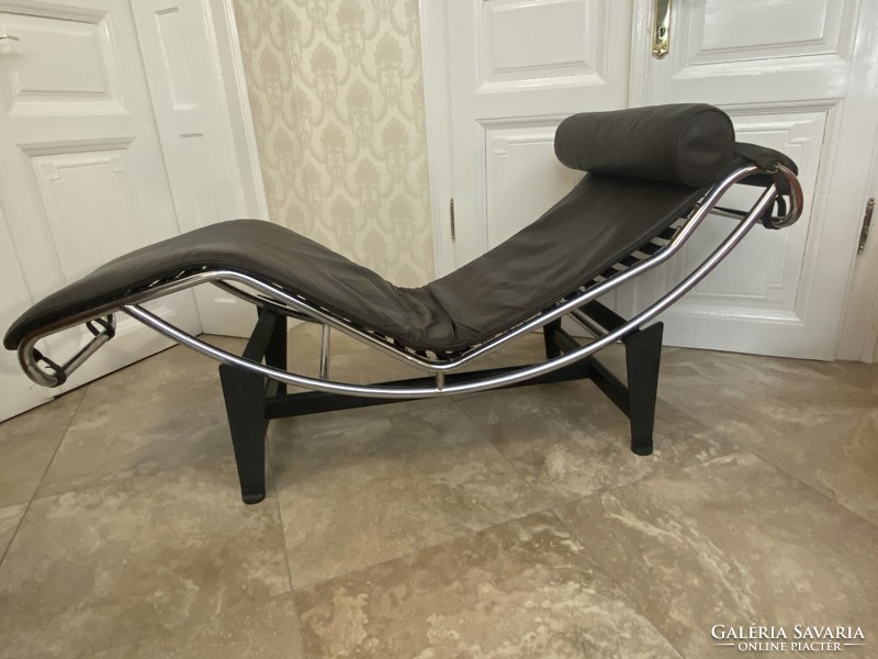Le Corbusier LC4 Lounge Chair Barna bőr