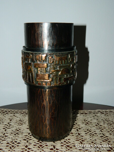 Bronze vase of Szilágy Ildiko