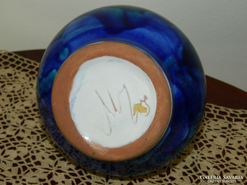 Ceramic vase by Zsuzsa Morvay