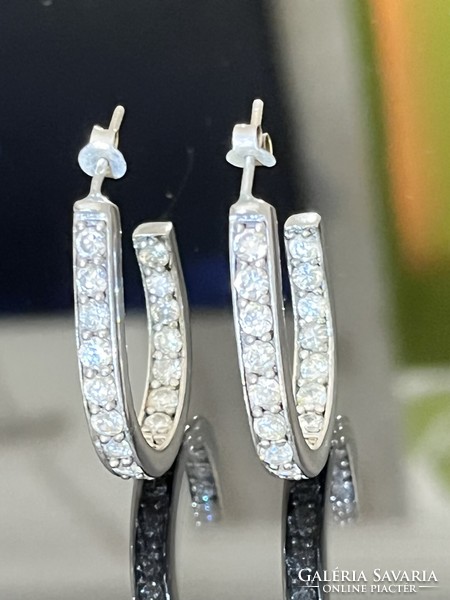 Pair of dazzling silver earrings with cubic zirconia stones