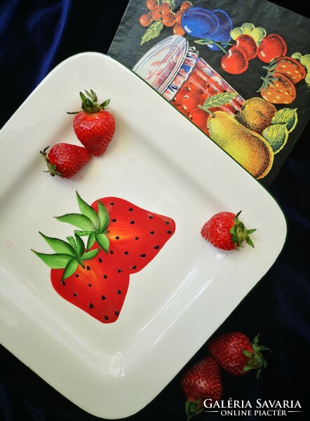 Strawberry serving bowl / strawberry strawberry