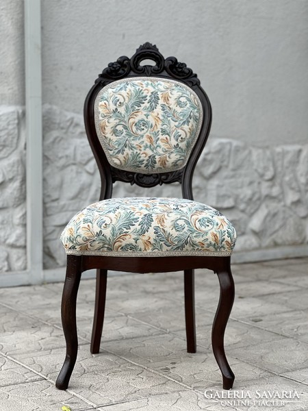 Klasszikus antik szék felújítva