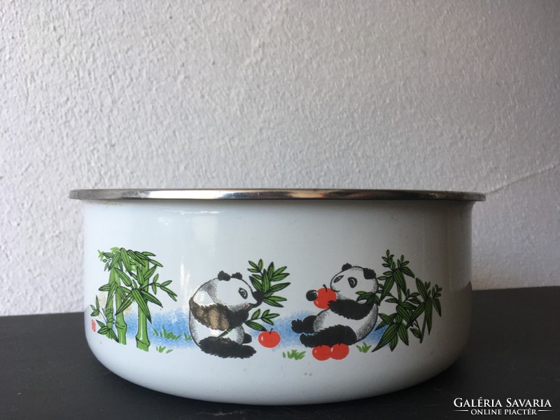 Enameled charming bowl 16x16 cm