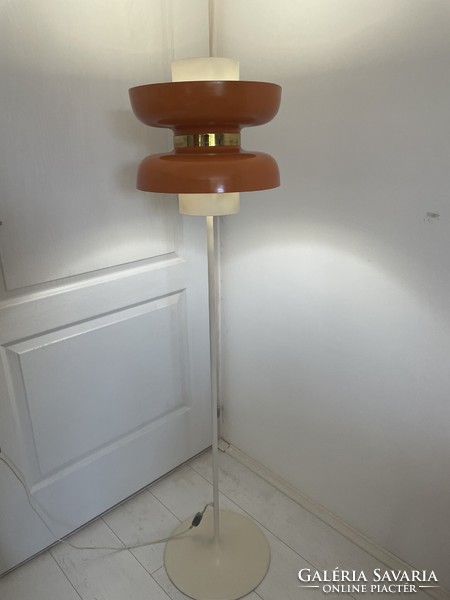 Retro hornets floor lamp