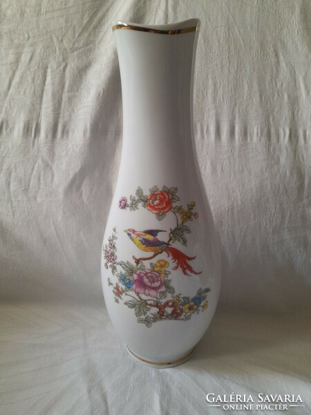 Golden rimmed raven house vase with bird of paradise decoration