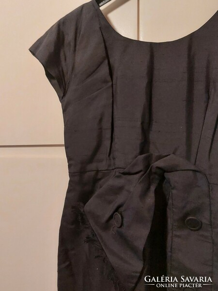 Beautiful usa vintage silk dress size 40-42