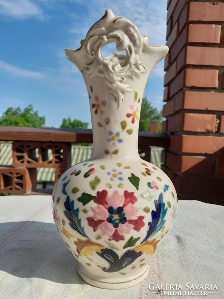 Historicizing neo-rococo porcelain faience vase