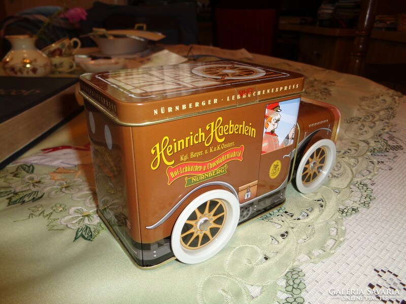 Nuremberg, Christmas gingerbread and chocolate factory, transport toy car, with musical structure