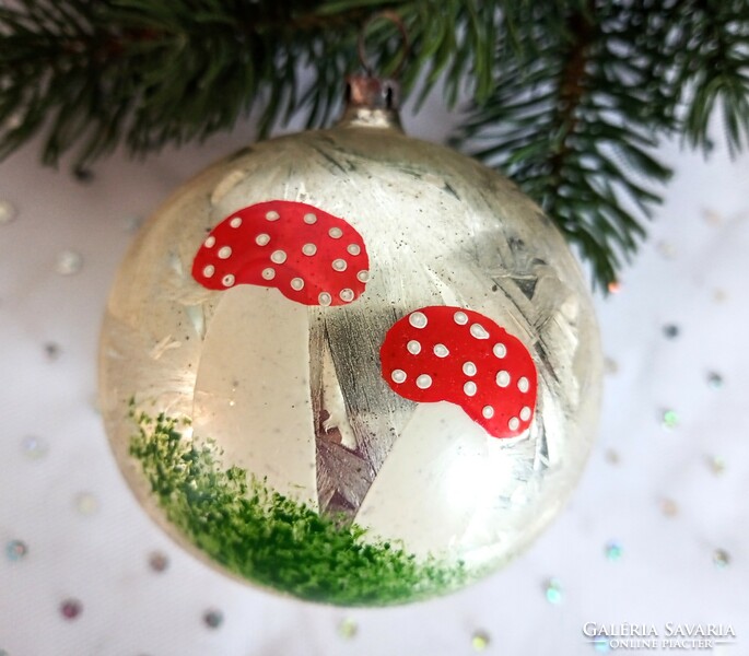 Old hand-painted mushroom thin glass sphere large Christmas tree ornament 7cm