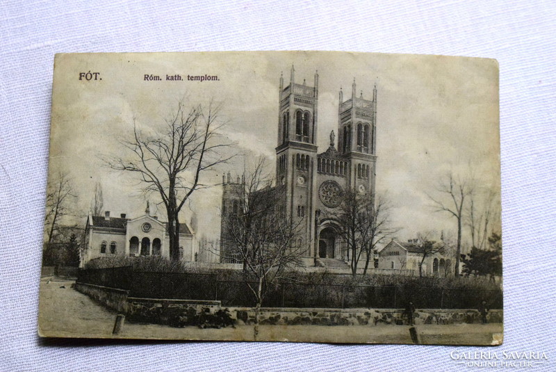 Fót   /  Róm kat templom  fotó képeslap 1913?  rossz állapotú!