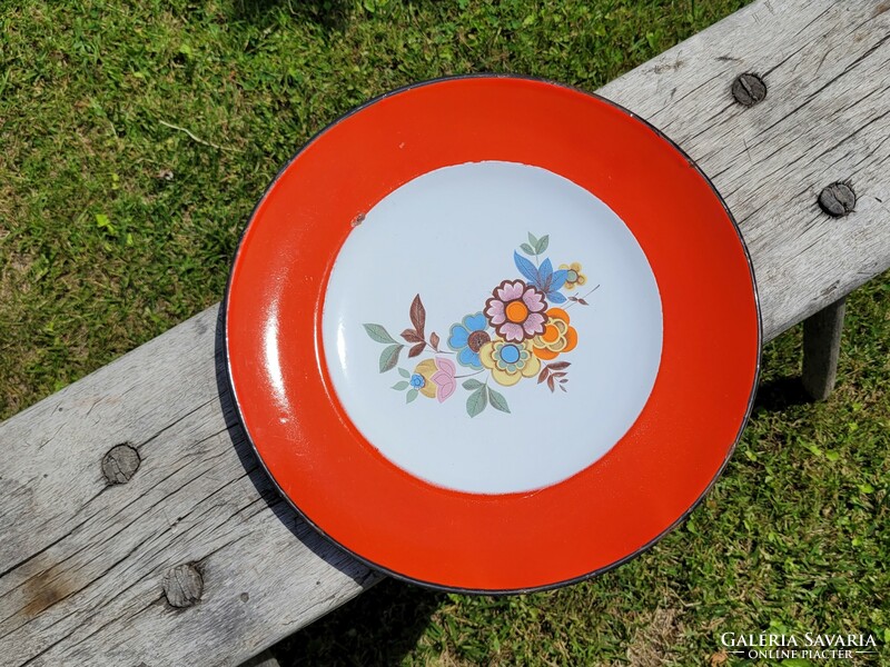Old flower pattern enamel plate vintage enameled red wall plate