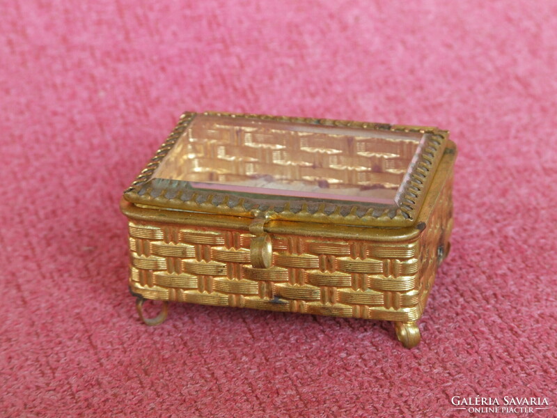 Jewelry box (220508)