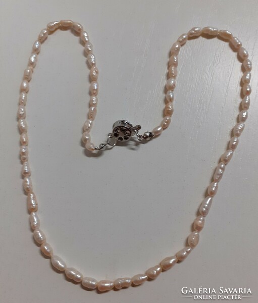 Real pearl necklace with silver-plated jewelry switch
