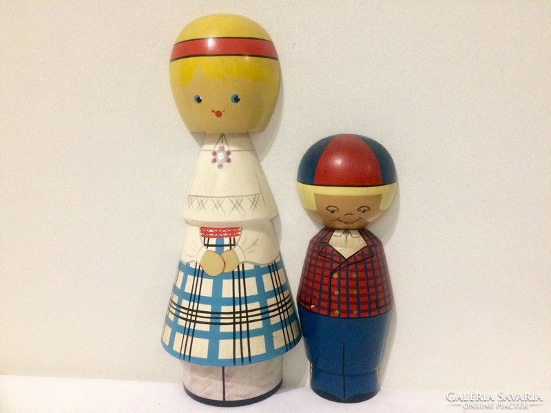 Retro hand-painted wooden figure, wall decoration