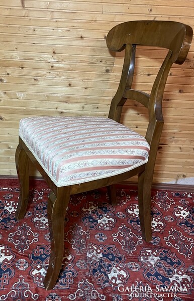Biedermeier támlás szalon szék selyem huzattal