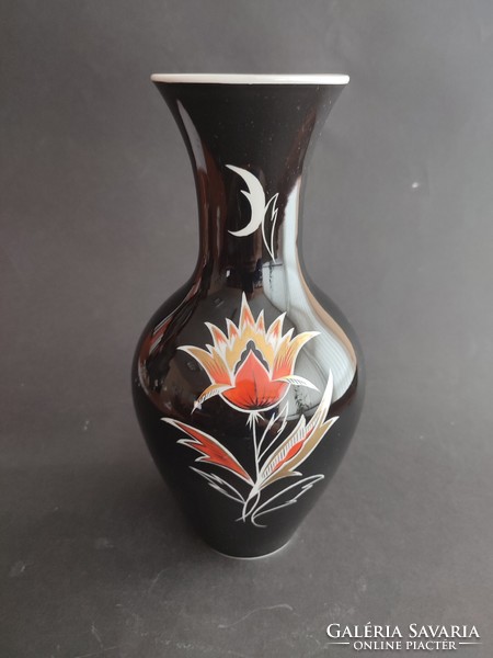 Unterweissbach retro floral black red porcelain vase - ep