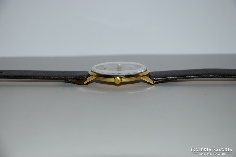 Longines 18k gold watch (wristwatch)