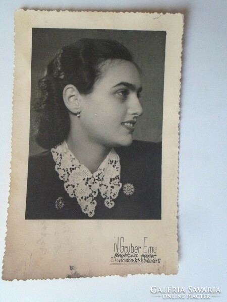 Za451.110 Photo of a lady - n.Gruber emy master photographer Békéscsaba 1942
