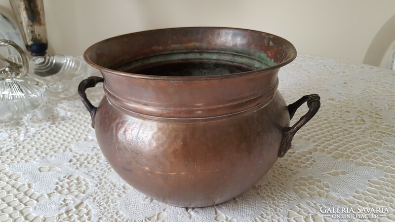 Red copper cauldron, footed or cauldron as well