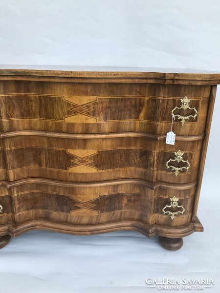 Baroque chest of drawers not antique restored
