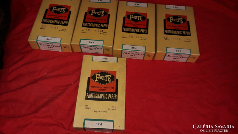 Old forte light-sensitive photo paper mega pack with mostly unopened box as shown in the pictures