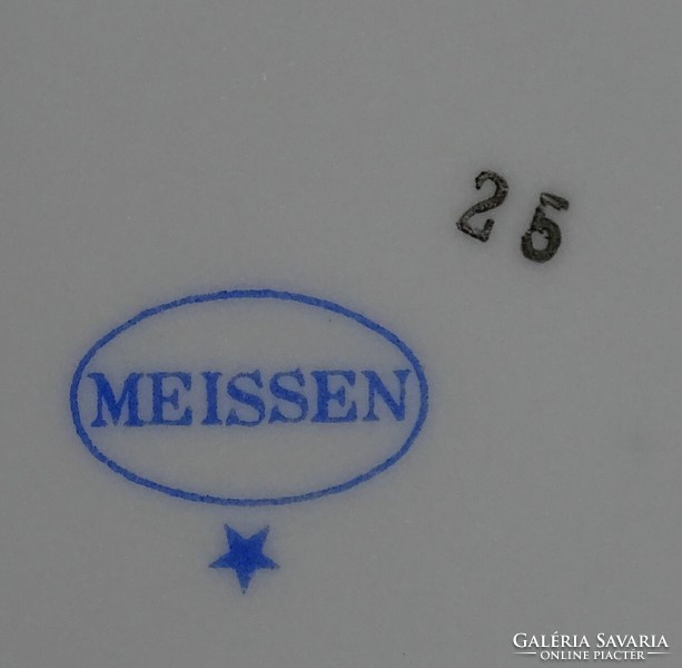 1N131 Régi jelzett Meisseni porcelán süteményes tányérkészlet 8 darab