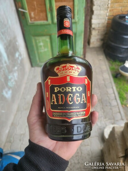 Old unopened Portuguese drink