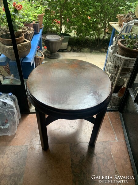 Restaurált 100 éves art deco stabil asztal