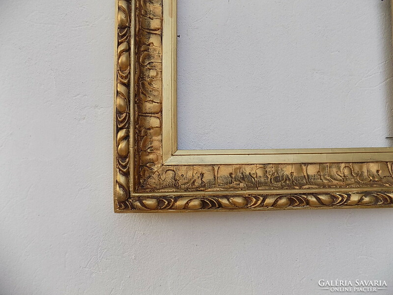 Restored picture frame: 63 x 77 cm. It is in perfect condition. Inner size 44 x 59 cm.