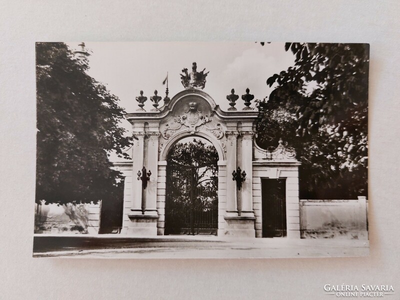 Régi képeslap fotó levelezőlap Keszthely Kastély kapu