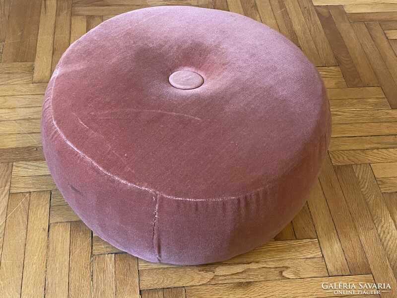 Mauve round pouffe seat footrest 48 x 24 cm