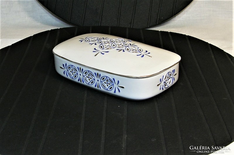 Rare porcelain bonbonier - box with relief pattern from Hóllóház