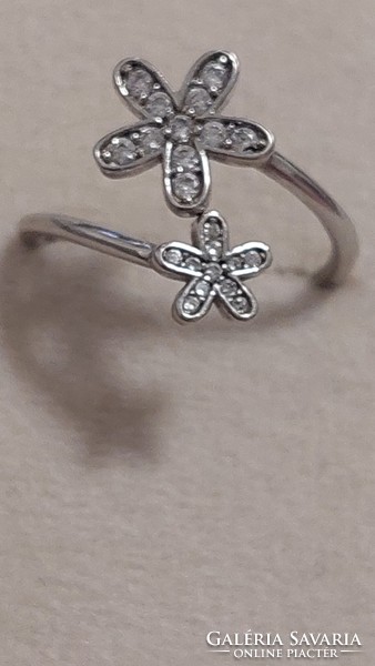 Különleges  formàjú ezüst gyűrű 925-!