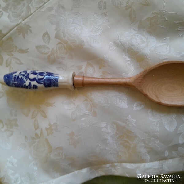 Wooden spoon with porcelain handle