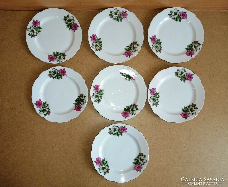 Chinese porcelain flat plate with flower pattern 7 pieces in one - 23 cm (ap)