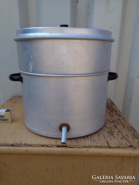 Retro aluminum cooking, steaming, canning vessel